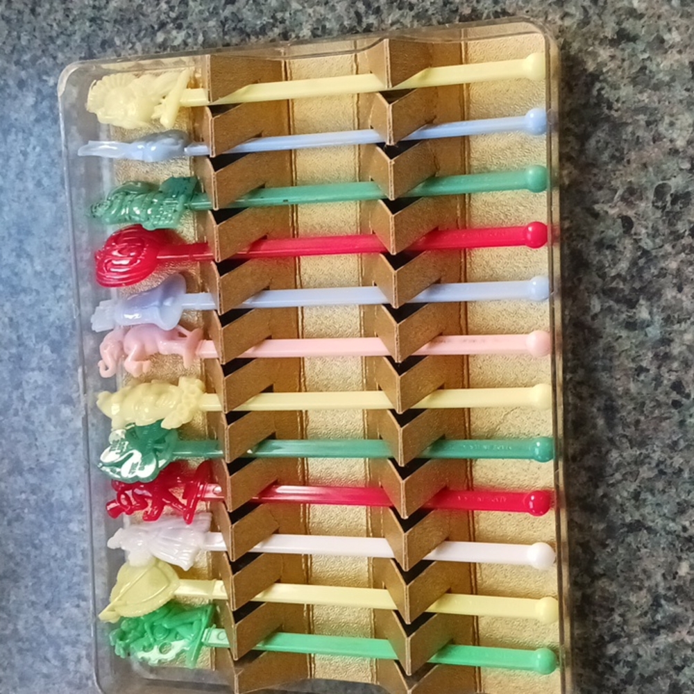 Vintage Swizzle Sticks 12 in Original  Case